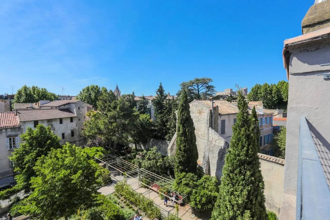 Holiday home Maison De 6 Chambres A Avignon