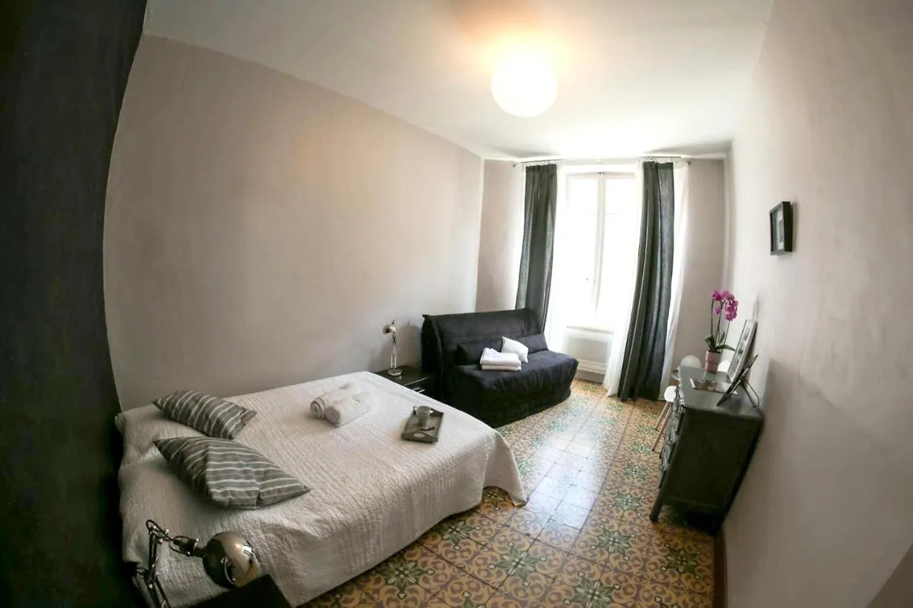 Holiday home Maison De 6 Chambres A Avignon
