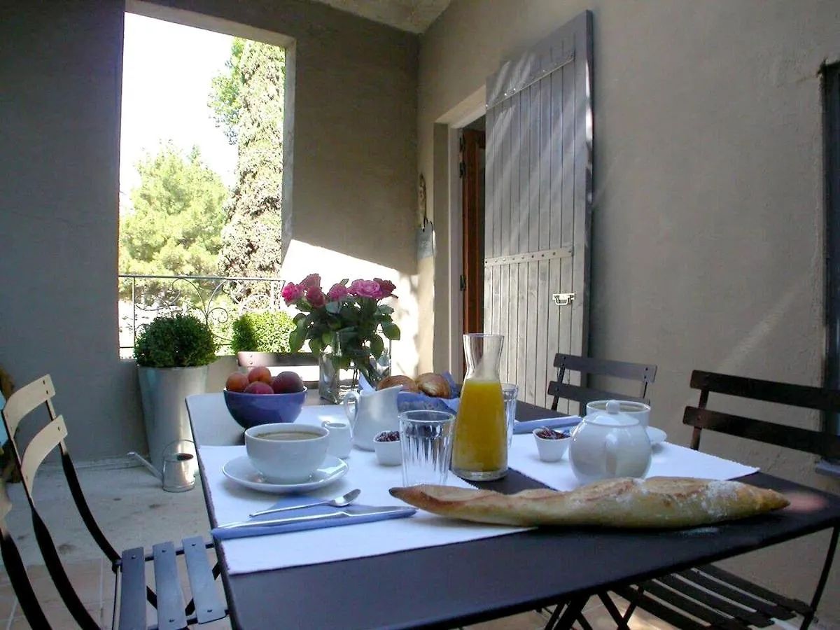 Holiday home Maison De 6 Chambres A Avignon
