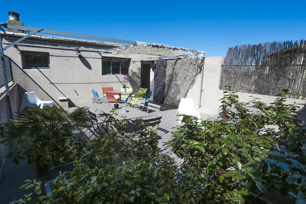 Maison De 6 Chambres A Avignon 0*,  France