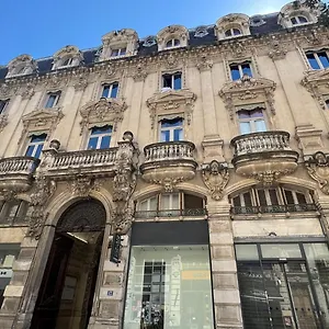 Hi Hotel
